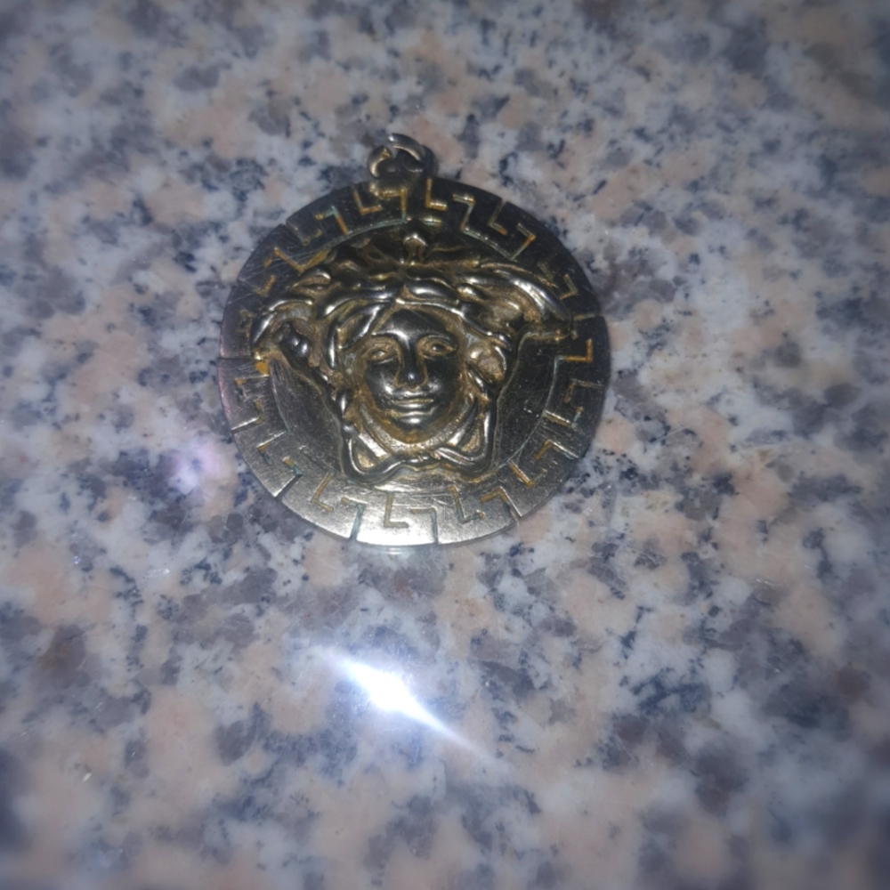 8Versace Medusa Medallion